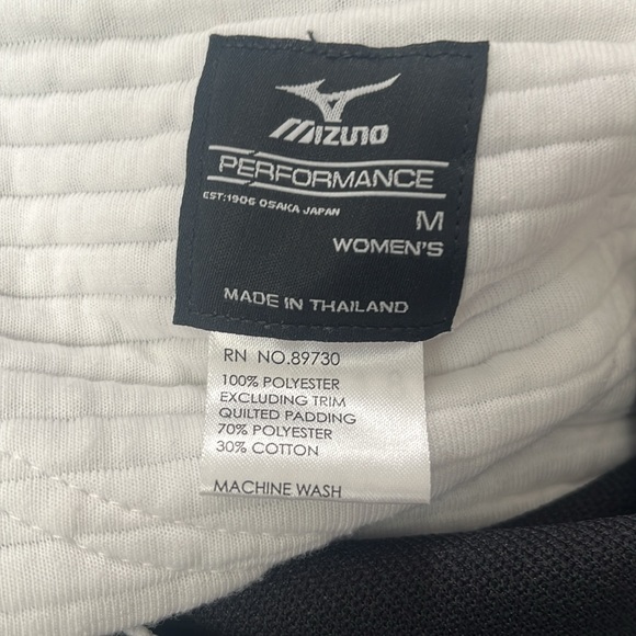 Mizuno women’s black softball pants size medium - Picture 5 of 5